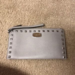 Michael kors wallet/cluch